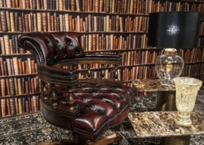 Captains chair chesterfield forgószék