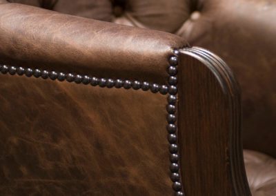 directors chesterfield díszített karfa