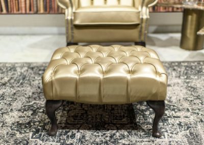 queen anne chesterfield lábtartó