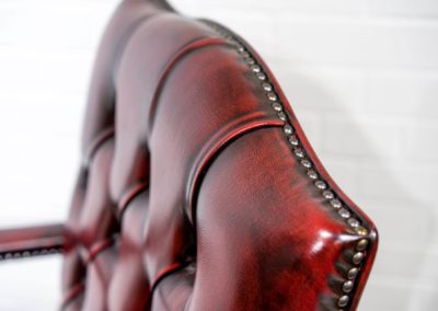 Gainsborough chesterfield szék háttámla