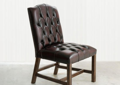 Gainsborough chesterfield targyaloszek